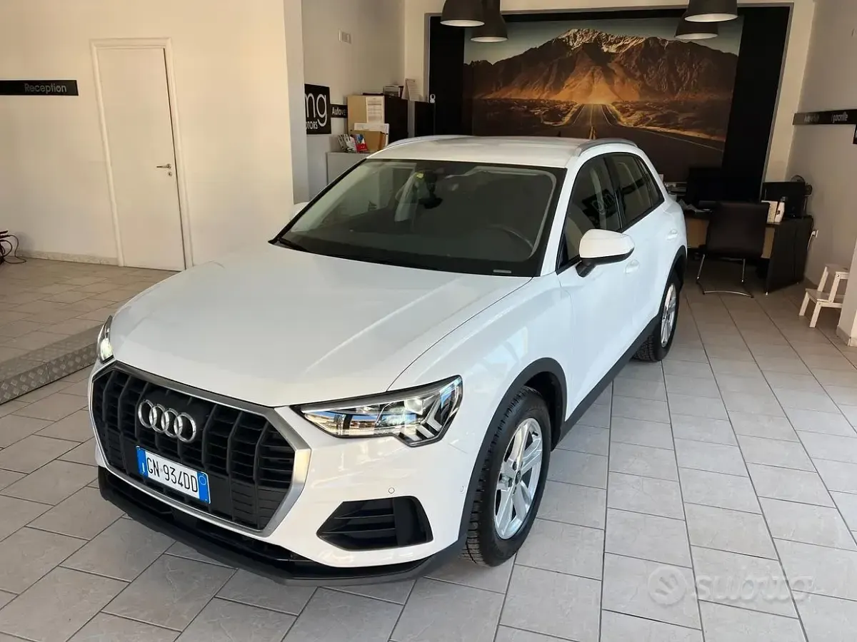 Usata Audi Q3 Advanced 150 CV (110 kW) 2023 Bianco SUV