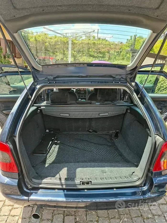 Usata Citroën Xsara 90 CV (66 kW) 1999 Blu Berlina