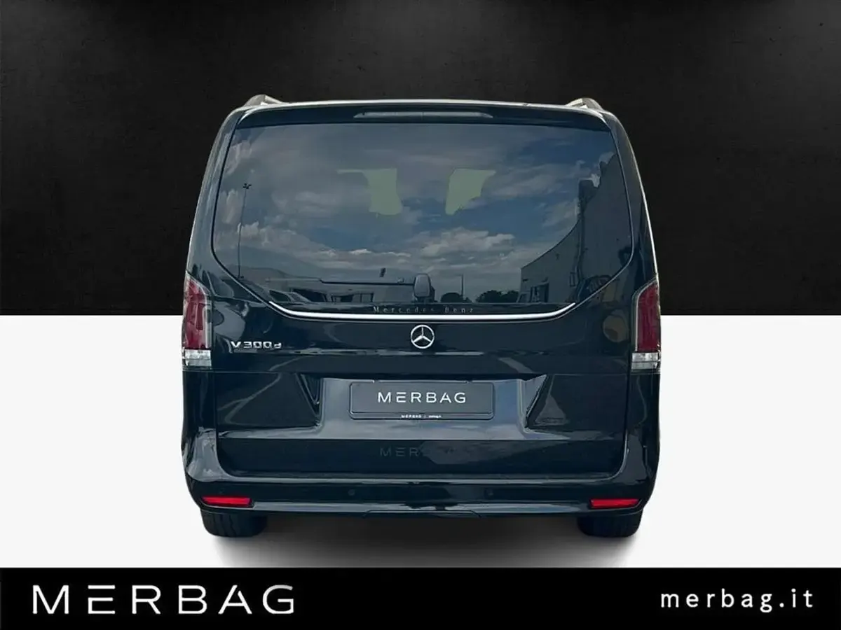Usata Mercedes V300 Exclusive 237 CV (174 kW) 2025 Other Monovolume