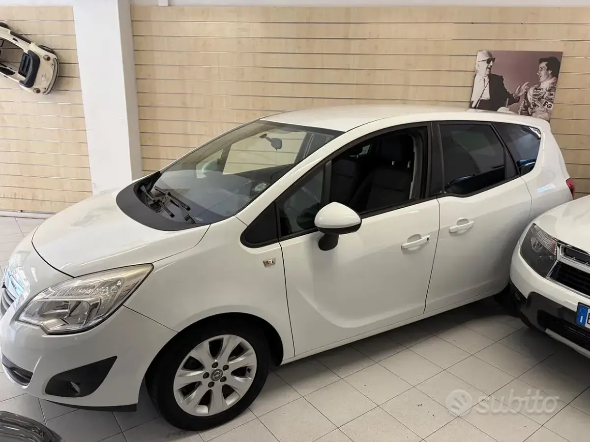 Usata Opel Meriva 75 CV (55 kW) 2013 Bianco Monovolume