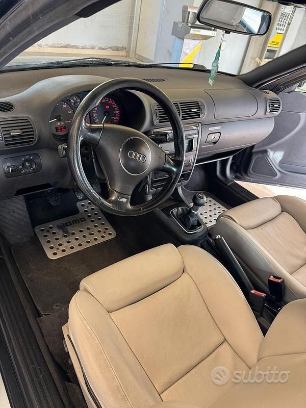 Usata Audi S3 2001 Blu Utilitaria