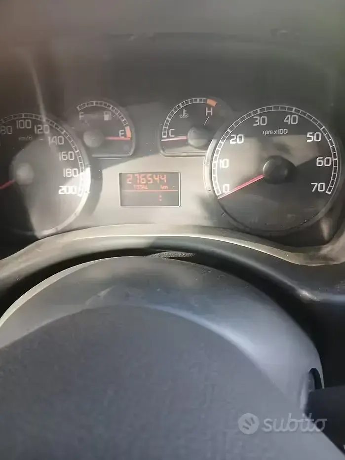 Usata Fiat Punto 69 CV (50 kW) 2007 Grigio Utilitaria