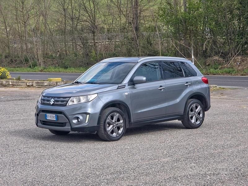 Usata Suzuki Vitara 120 CV (88 kW) 2016 Grigio SUV