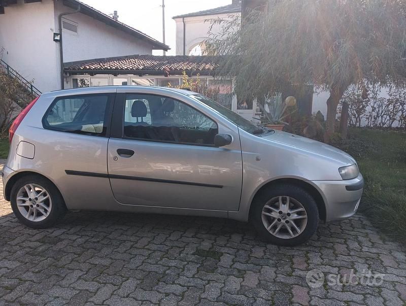 Usata Fiat Punto 2000 Grigio Utilitaria