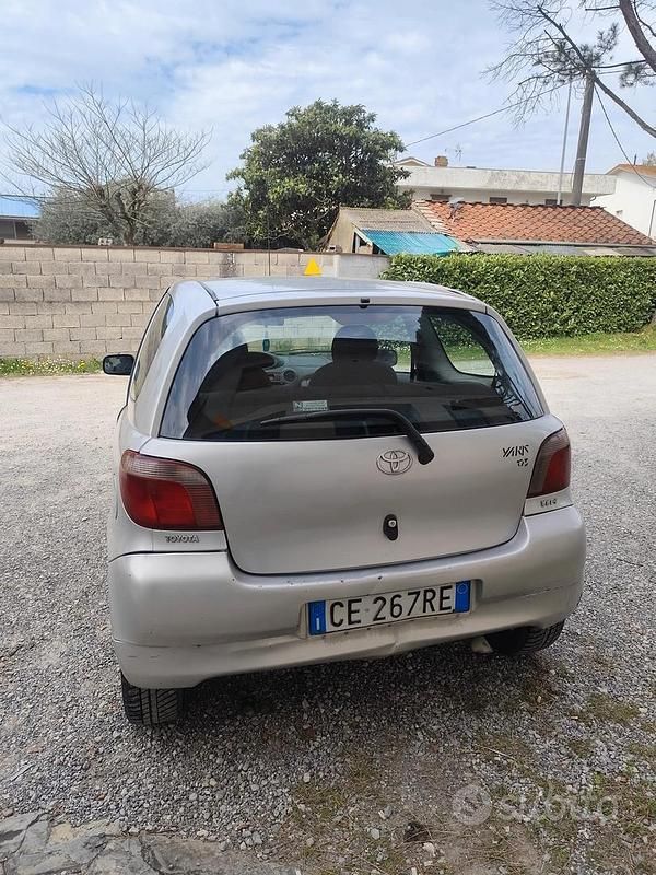 Usata Toyota Yaris 87 CV (63 kW) 2003 Berlina