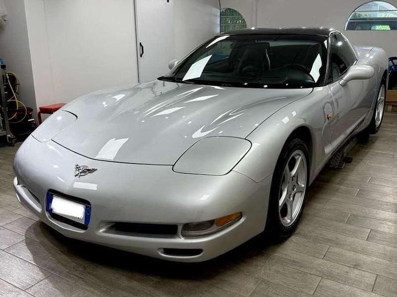 Argento Usata 2000 Chevrolet Corvette Coupé | 31.900 € - Immagine 1/4