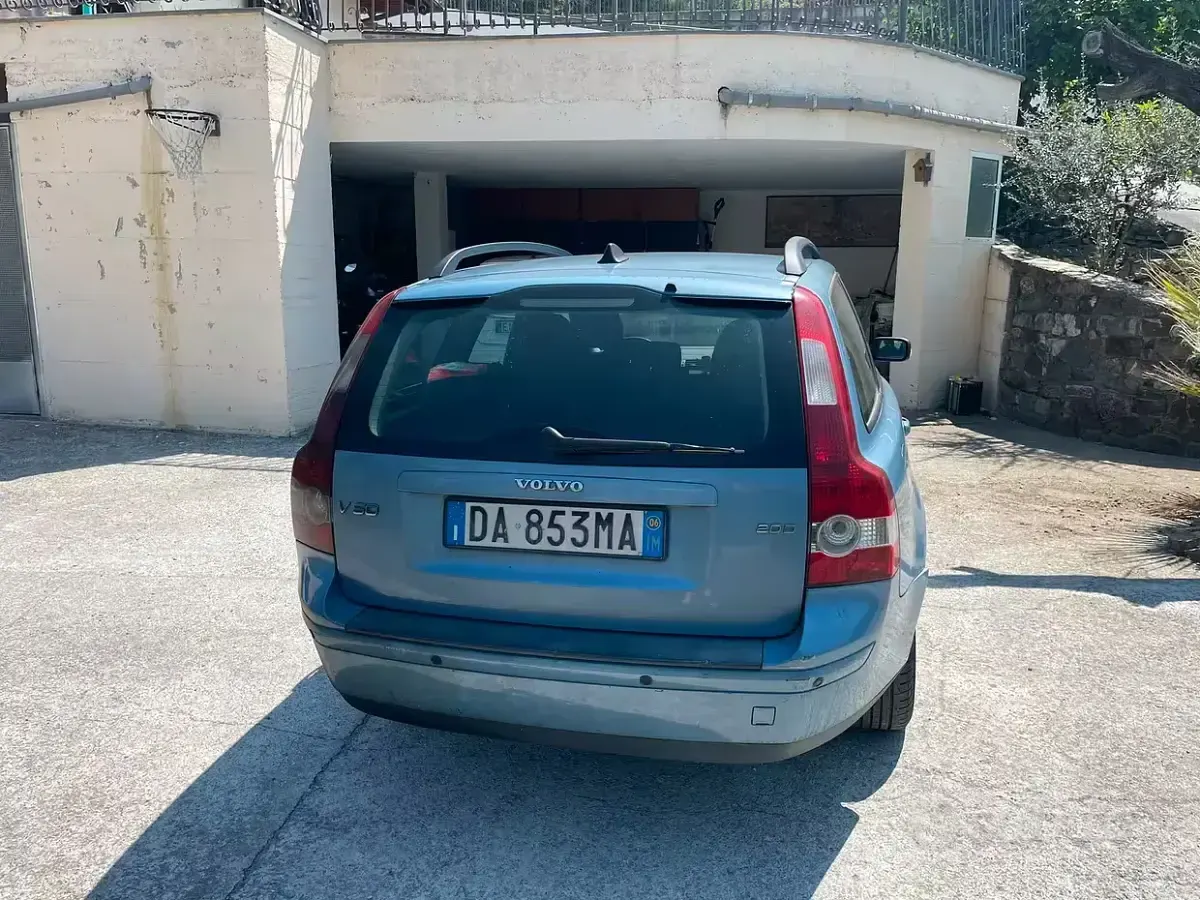 Usata Volvo V50 136 CV (100 kW) 2006 Bluazzurro Station wagon