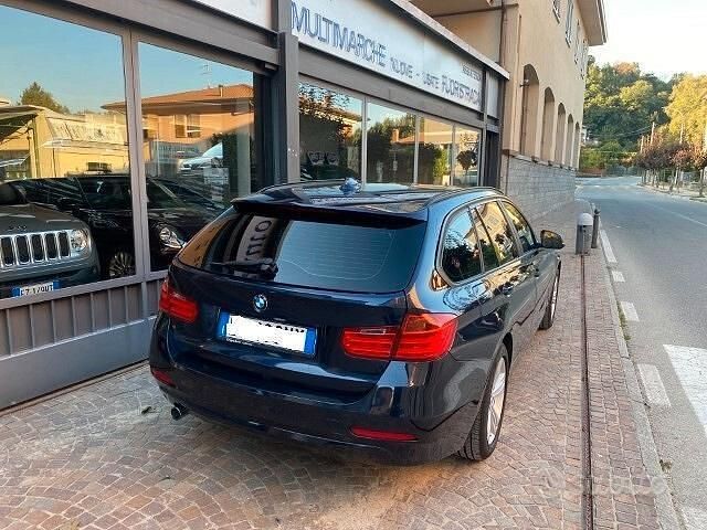 Usata BMW 318 143 CV (105 kW) 2015 Blu Station wagon