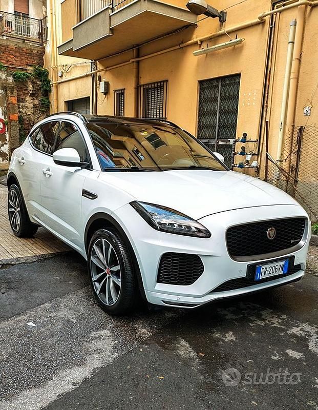 Bianco Usata 2018 Jaguar E-Pace R SUV | 21.999 € (Buon prezzo) - Immagine 1/4
