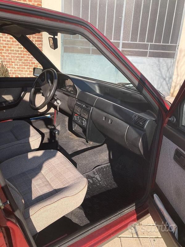Usata Fiat Uno 45 CV (33 kW) 1992 Rosso Utilitaria