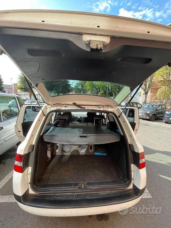 Usata Fiat Stilo Wagon 120 CV (88 kW) 2006 Bianco Station wagon