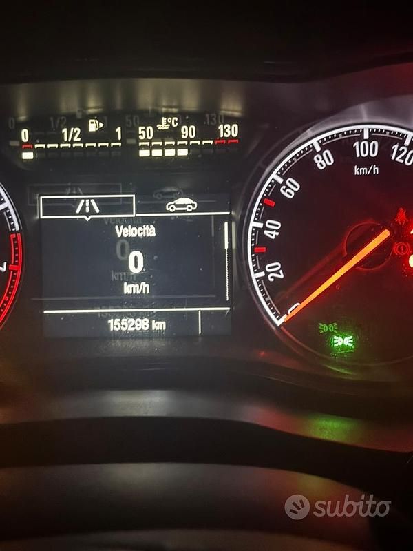 Usata Opel Corsa 90 CV (66 kW) 2016 Bianco Utilitaria