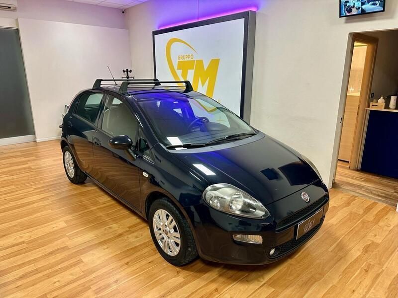 Nero Usata 2017 Fiat Punto Due volumi | 3999 € (Buon prezzo) - Immagine 1/4