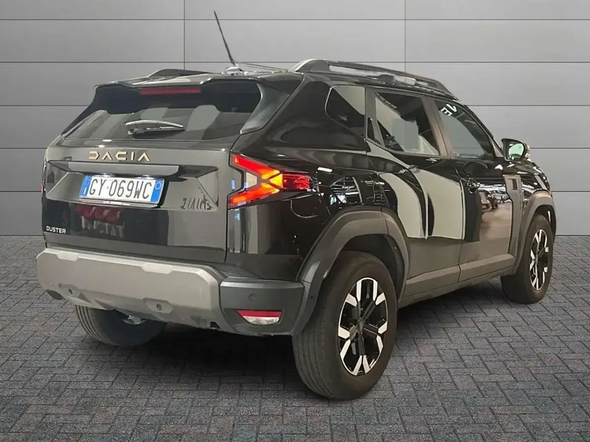 Usata Dacia Duster Extreme 101 CV (74 kW) 2025 Nero SUV