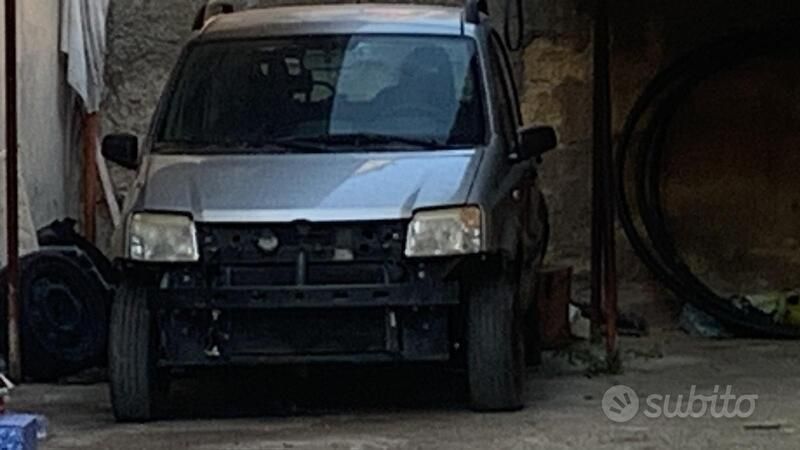 Usata Fiat Panda 4x4 60 CV (44 kW) 2007 Utilitaria