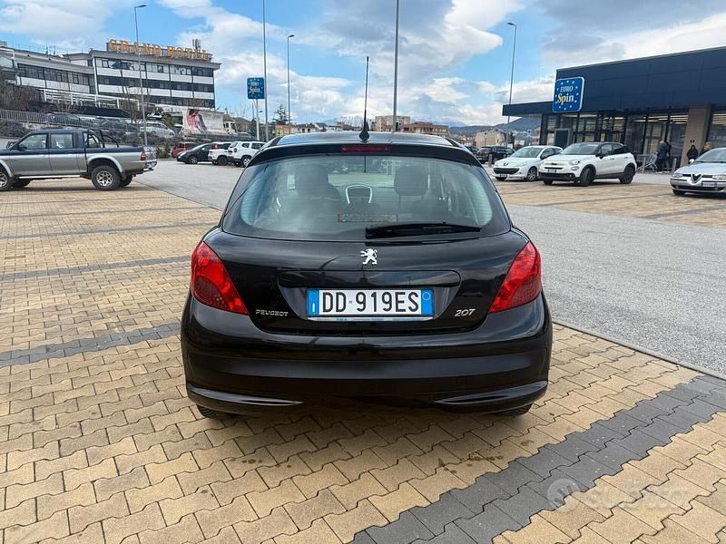Usata Peugeot 207 70 CV (51 kW) 2007 Nero Berlina