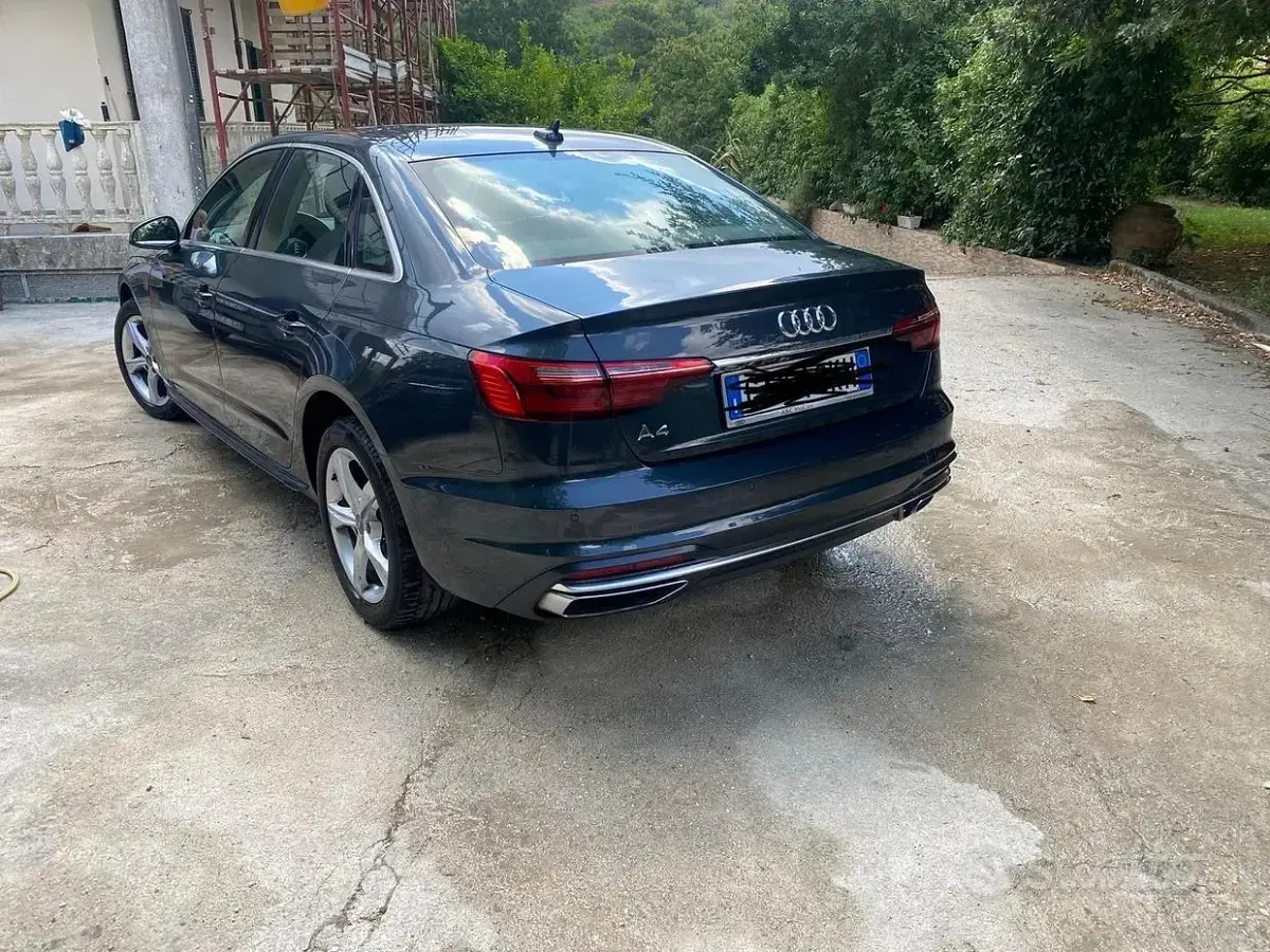 Usata Audi A4 Advanced 163 CV (119 kW) 2020 Marrone Berlina