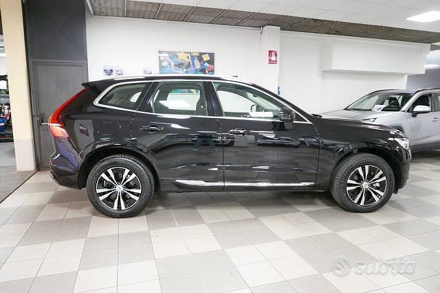Usata Volvo XC60 Core 253 CV (186 kW) 2022 Nero SUV