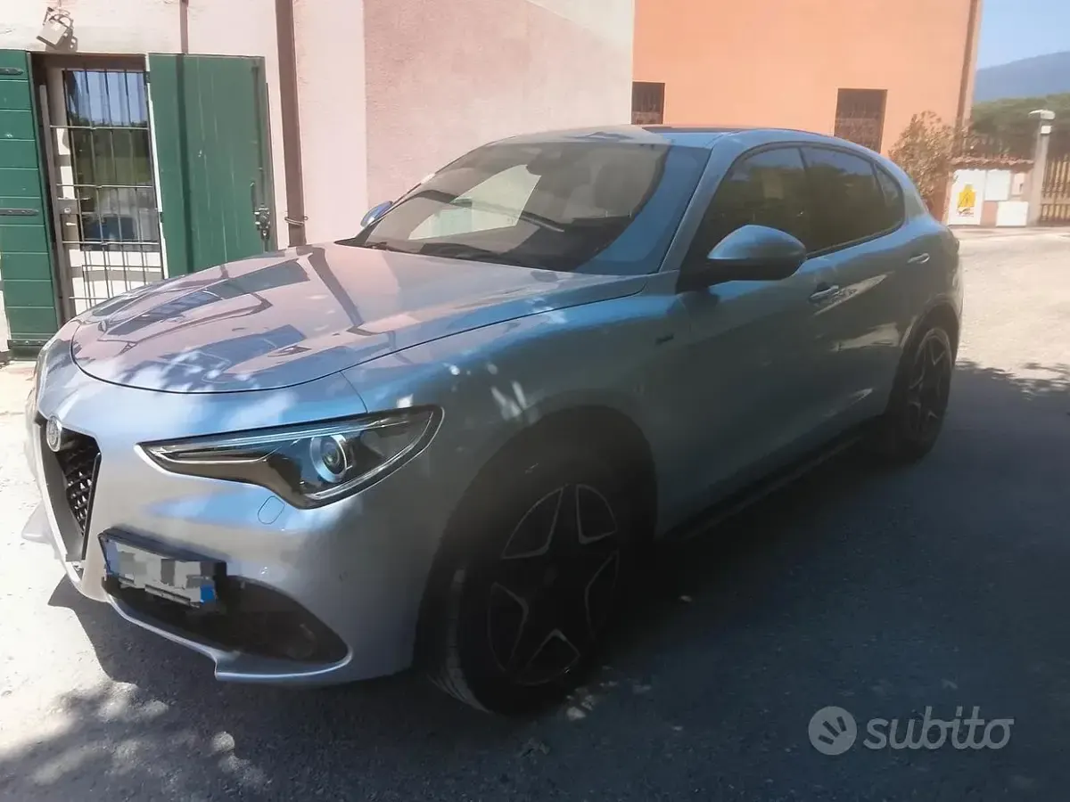 Usata Alfa Romeo Stelvio Sprint 190 CV (139 kW) 2020 Grigio SUV