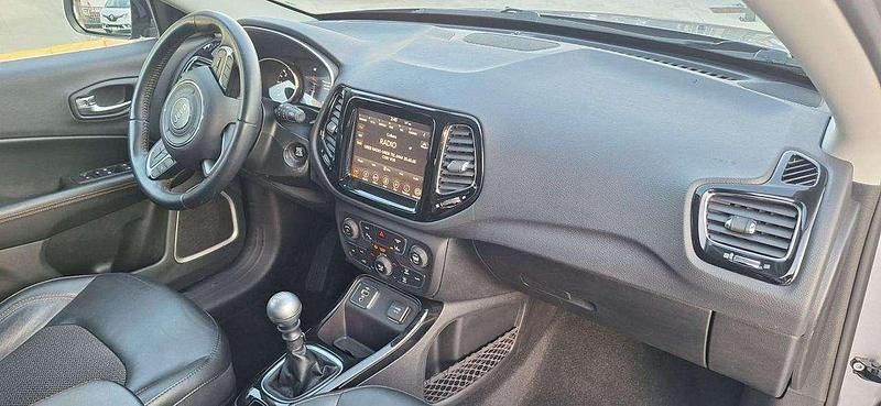 Usata Jeep Compass Limited 120 CV (88 kW) 2019 Grigio metallizzato SUV