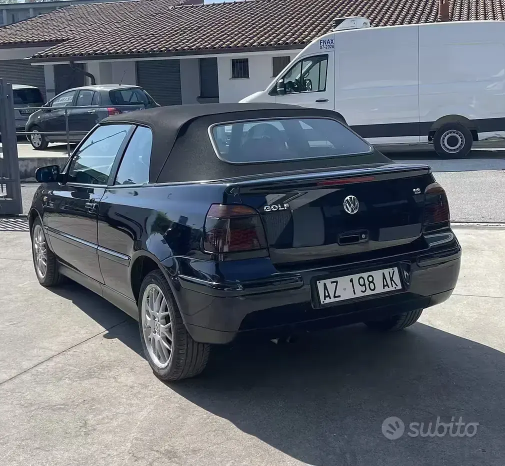 Usata VW Type 3 110 CV (80 kW) 1970 Bluazzurro Cabrio