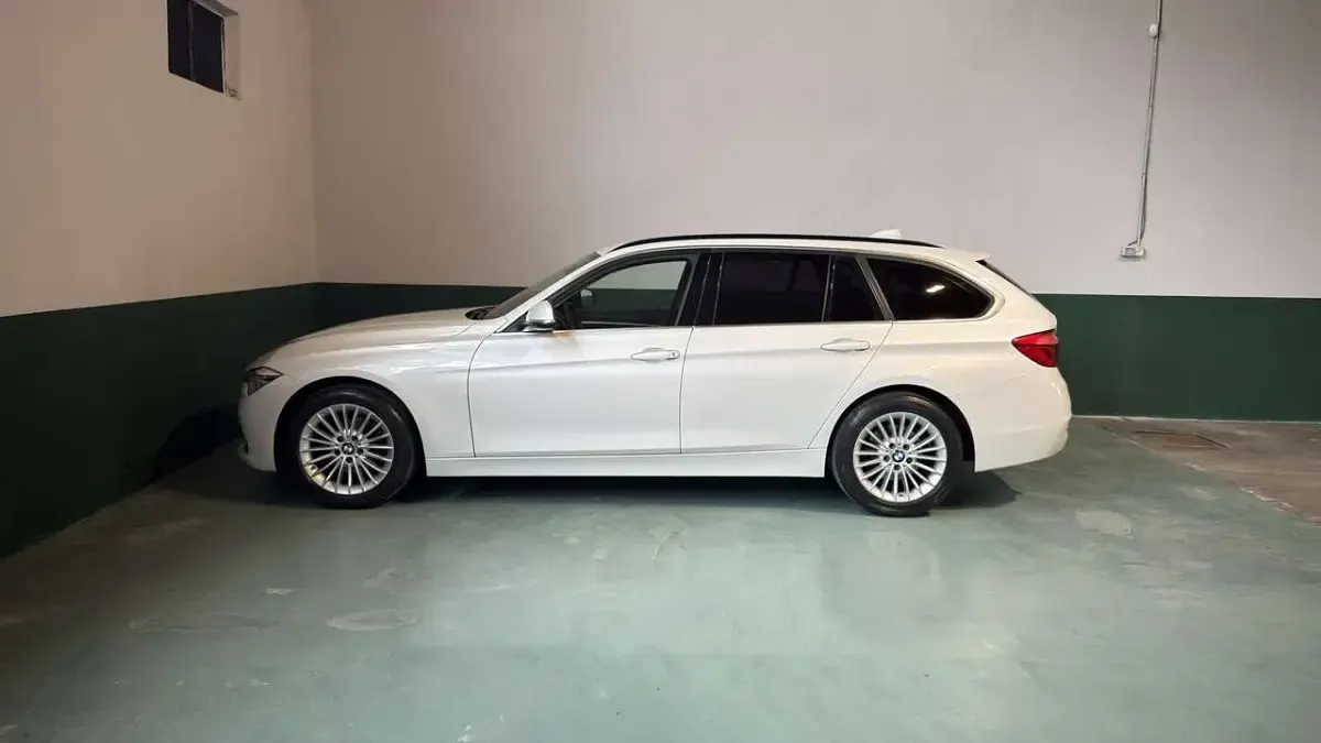 Gebraucht BMW 318 Luxury Line 150 PS (110 kW) 2019 Weiß Kombi
