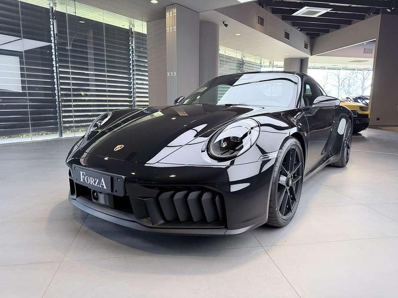 Nuova Porsche 992 541 CV (397 kW) 2026 Nero jet Coupé