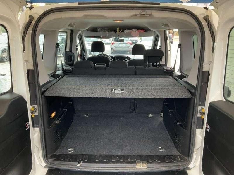 Usata Fiat Doblò Easy 95 CV (69 kW) 2018 Monovolume
