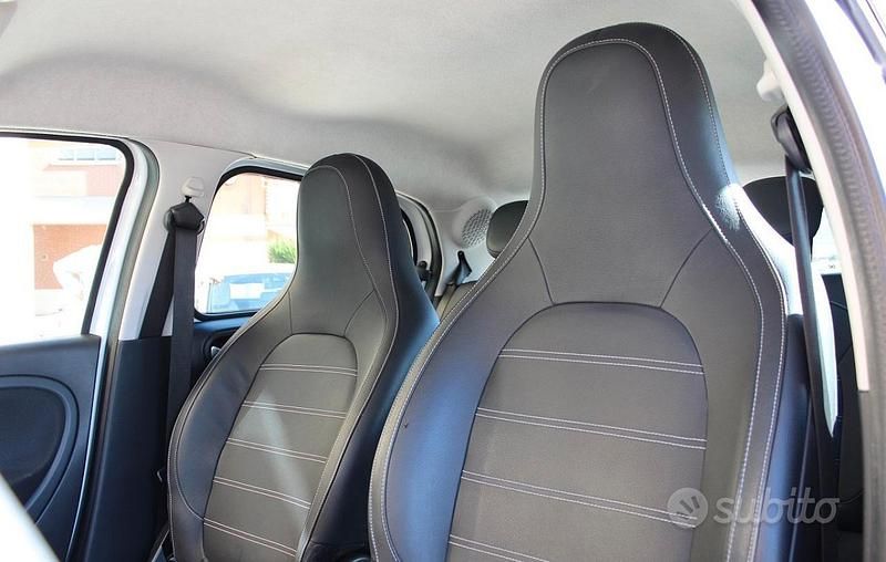 Usata Smart ForFour Passion 90 CV (66 kW) 2017 Bianco Utilitaria