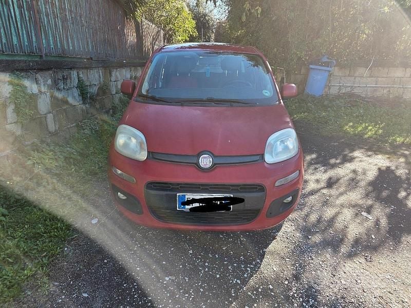 Rosso Usata 2012 Fiat Panda Due volumi | 3500 € (Cara) - Immagine 1/4