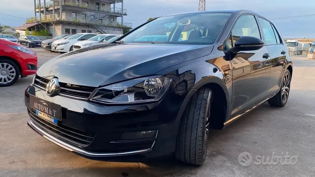 Usata VW Golf VII Highline 110 CV (80 kW) 2015 Nero Berlina
