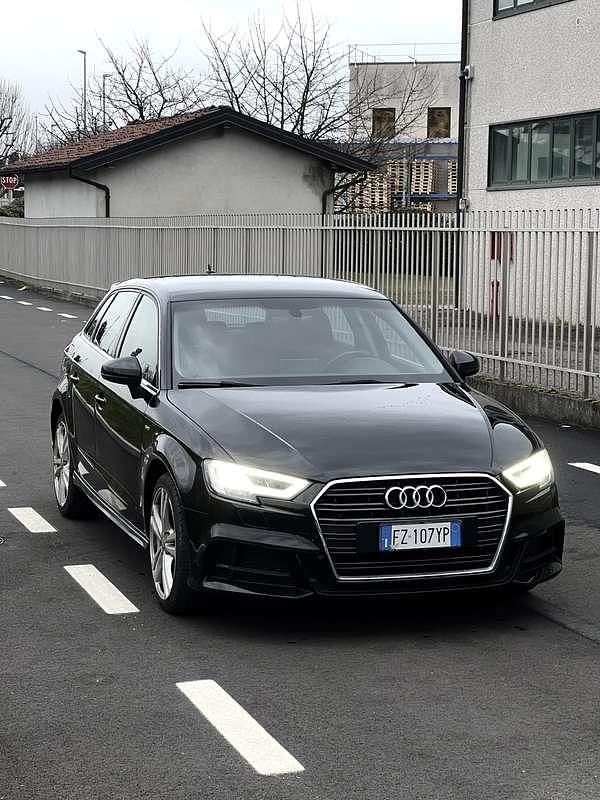 Käytetty Audi A3 Admired 150 HP (110 kW) 2020 Sedan