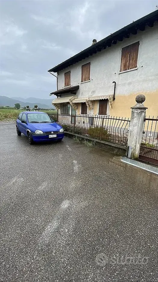 Usata Opel Corsa 45 CV (33 kW) 1997 Utilitaria