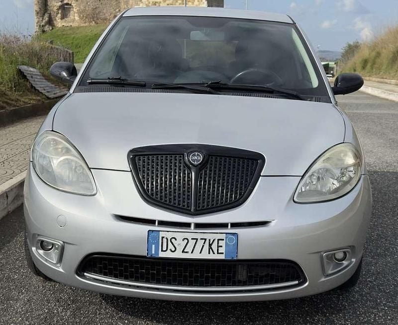 Usata Lancia Ypsilon 75 CV (55 kW) 2008 Utilitaria