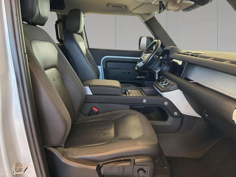 Usata Land Rover Defender S 249 CV (183 kW) 2021 Hakuba silver SUV