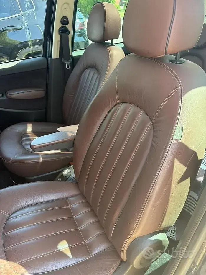 Usata Lancia Musa 120 CV (88 kW) 2010 Grigio Monovolume