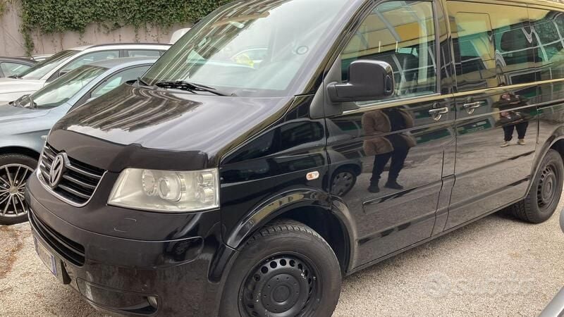 Usata VW T5 174 CV (127 kW) 2008 Nero Furgone