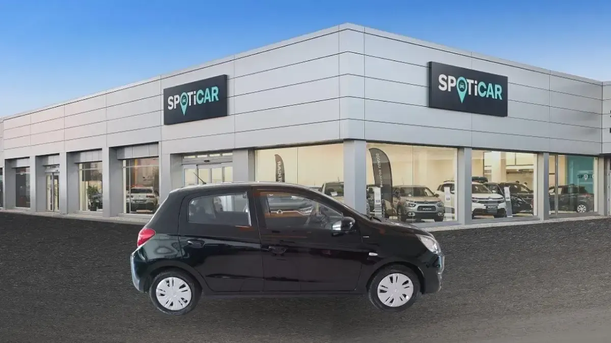Usata Mitsubishi Space Star Invite 71 CV (52 kW) 2019 Nero Utilitaria