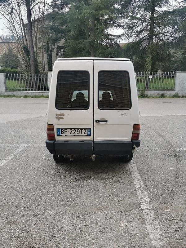 Usata Fiat Fiorino 63 CV (46 kW) 2000 Bianco Monovolume