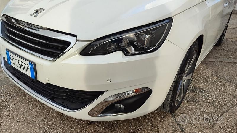Usata Peugeot 308 120 CV (88 kW) 2015 Bianco Berlina