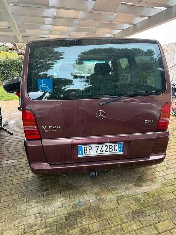 Usata Mercedes V220 122 CV (89 kW) 1999 Monovolume