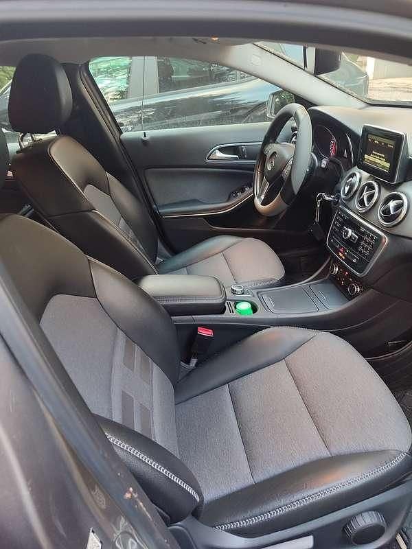 Usata Mercedes GLA200 136 CV (100 kW) 2015 SUV