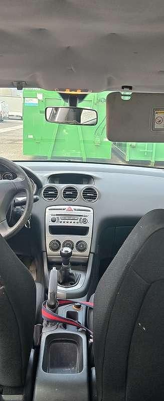 Usata Peugeot 308 120 CV (88 kW) 2008 Nero Berlina