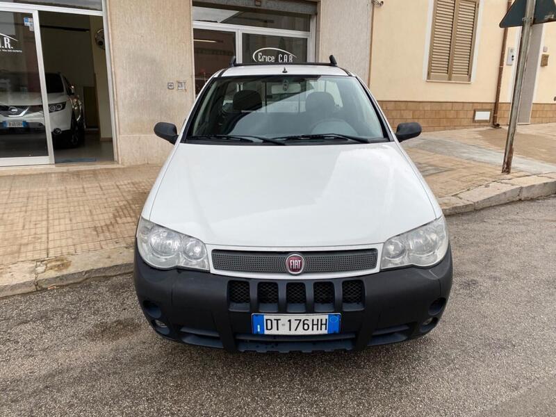 Usato 2009 Fiat Strada 1.3 Diesel 74 CV (6.400 €)