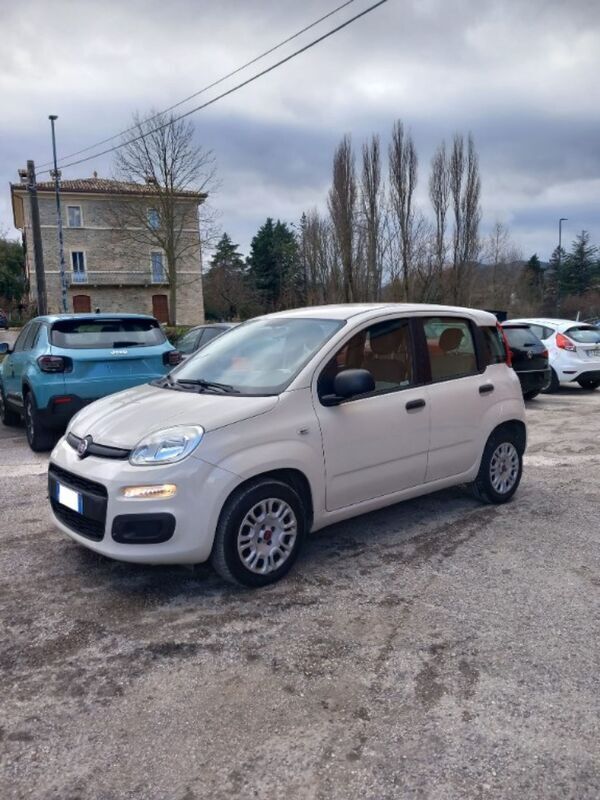 Usato 2016 Fiat Panda 1.2 Benzin 69 CV (8.900 €)