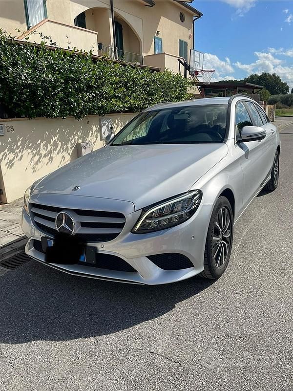 Usata Mercedes C220 194 CV (142 kW) 2018 Grigio Station wagon