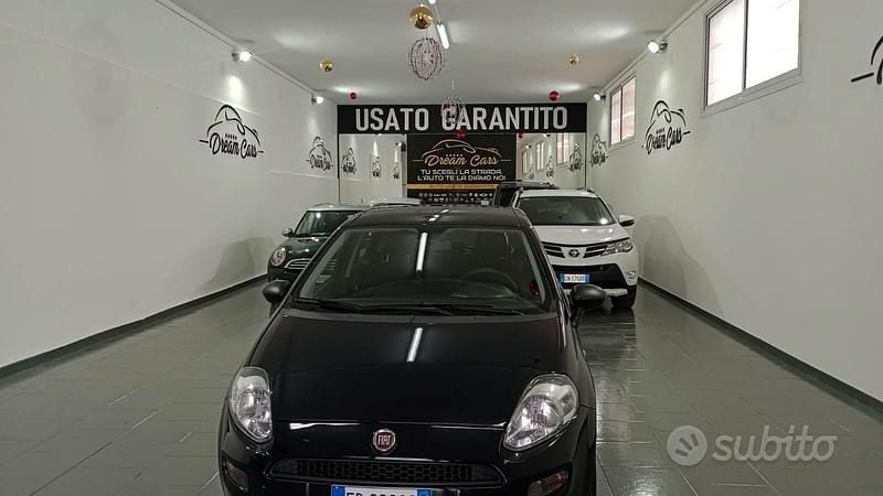 Usata Fiat Punto Street 95 CV (69 kW) 2018 Blu Berlina