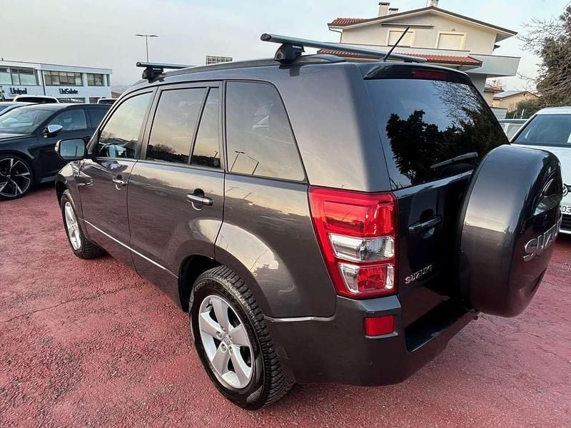 Usata Suzuki Grand Vitara 129 CV (94 kW) 2010 Grigio SUV
