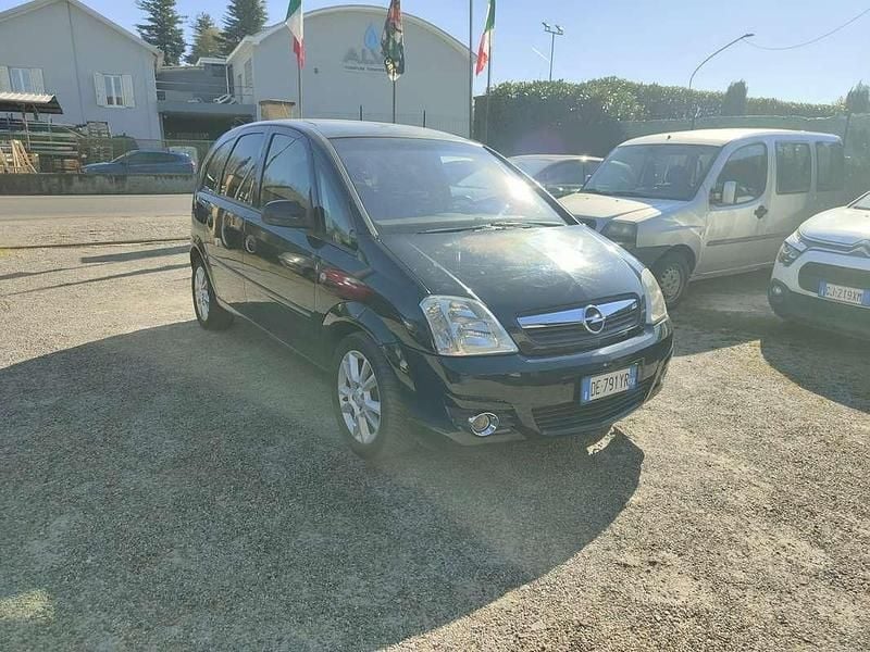 Usata Opel Meriva Cosmo 101 CV (74 kW) 2006 Monovolume