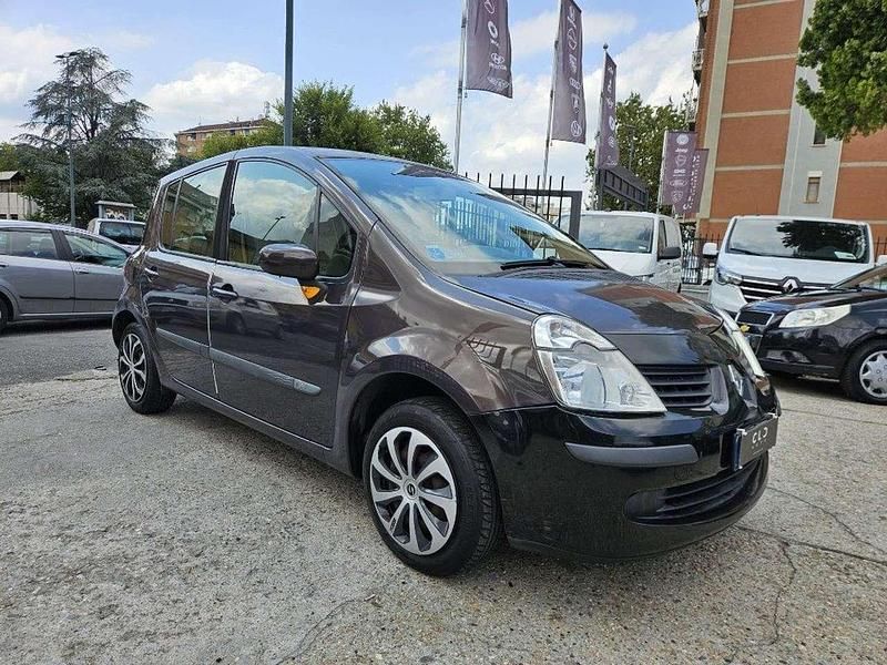 Usata Renault Modus 75 CV (55 kW) 2005 Marrone Monovolume